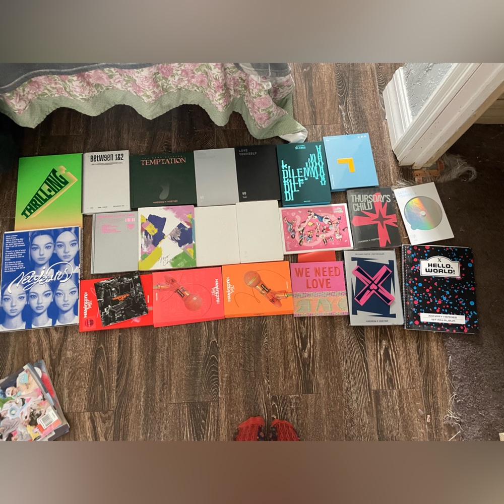 Txt, Enhypen, Stayc, BTS, seventeen + more kpop album bundle